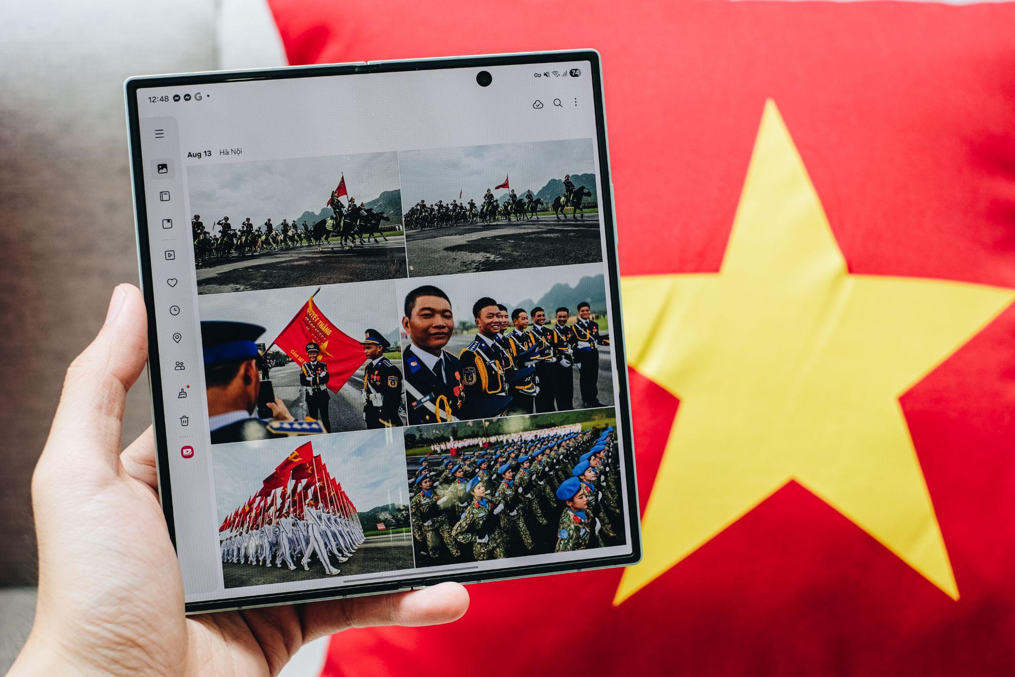 Galaxy Z Fold7 ghi lại trọn vẹn khoảnh khắc thiêng liêng, tự hào dân tộc- Ảnh 1.