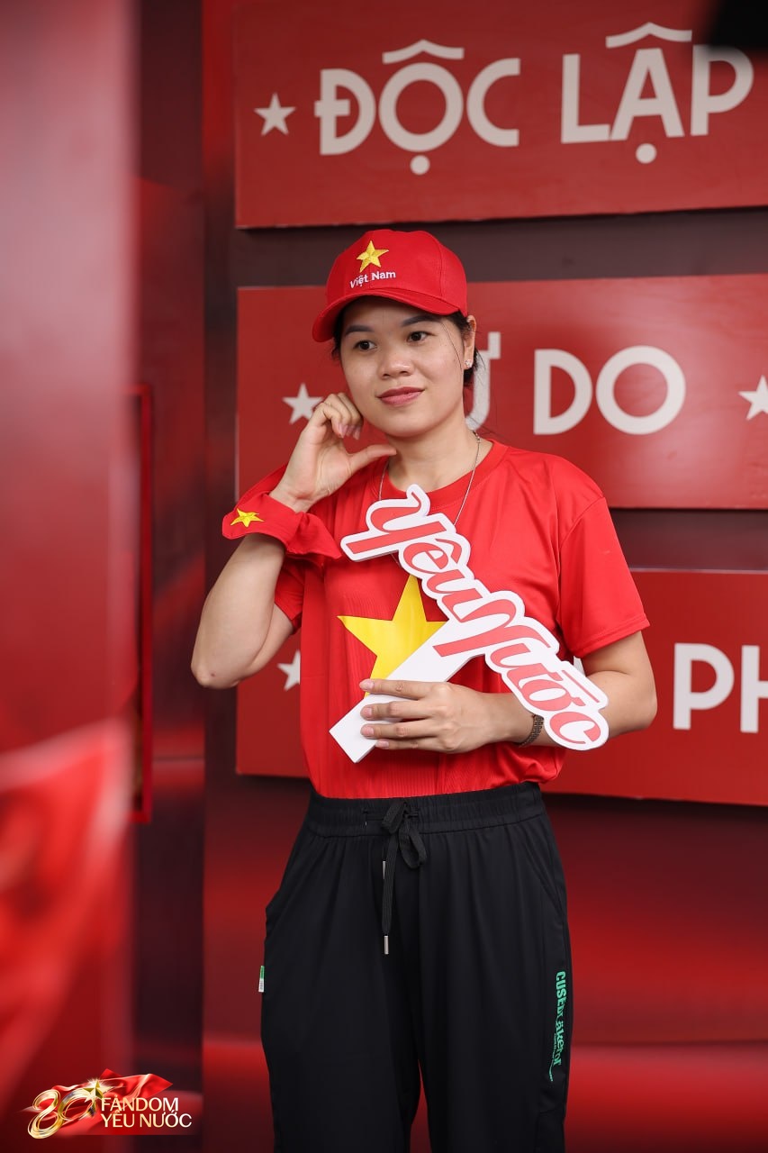 Lý giải sức hút của Booth Fandom Yêu Nước tại sự kiện hot nhất Hồ Gươm hôm nay!- Ảnh 28.
