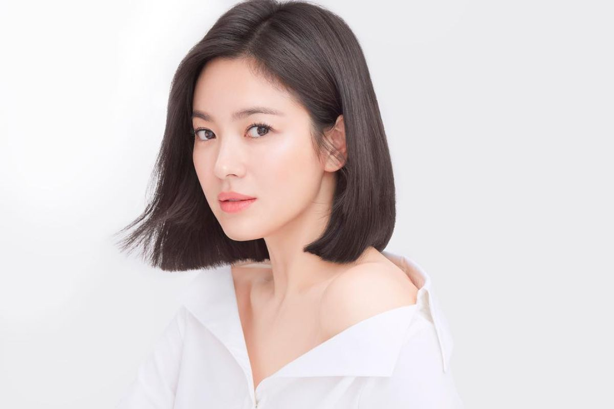 Mỹ nhân đang được ghép đôi với Song Joong Ki là ai mà giống Song Hye Kyo đến vậy?- Ảnh 5.