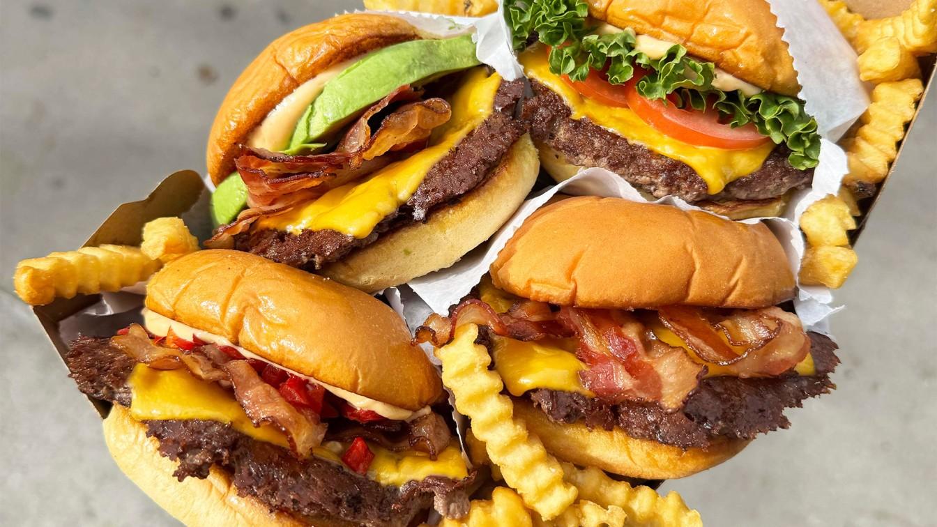 Thương hiệu cạnh tranh với McDonald's sắp đổ bộ về Việt Nam nhưng liệu có cạnh tranh nổi với bánh mì truyền thống?- Ảnh 2.