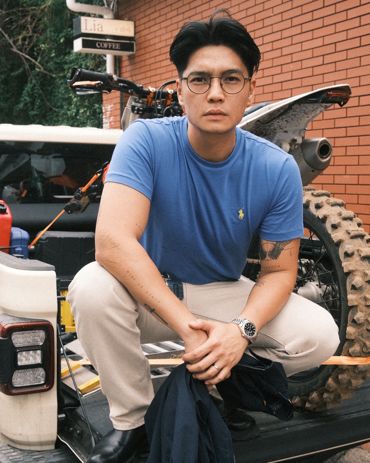 Mỗi nh&agrave; đều cần c&oacute; 1 Huy Trần- Ảnh 1.