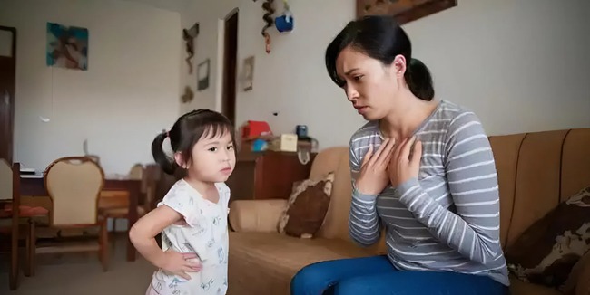 Đọc Facebook của người bạn mà tôi giật mình: Nhiều cha mẹ nhầm lẫn kiểu này, bảo sao con cái ngày một "nhờn nhã"!- Ảnh 1.