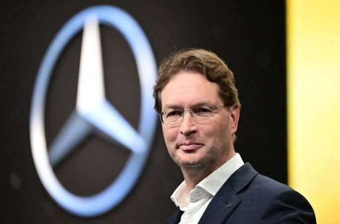 CEO Mercedes-Benz: Ngành ô tô châu Âu sẽ sụp đổ nếu cấm xe xăng- Ảnh 1.