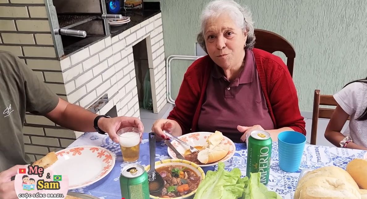 Người Brazil mê mẩn 2 món đặc sản của Việt Nam, thốt lên “trên cả tuyệt vời”, ngon hơn món Ý 100%- Ảnh 3.