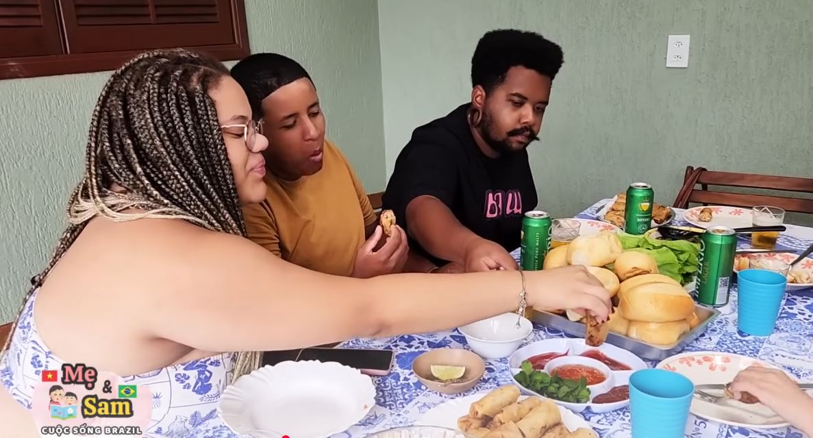Người Brazil mê mẩn 2 món đặc sản của Việt Nam, thốt lên “trên cả tuyệt vời”, ngon hơn món Ý 100%- Ảnh 4.