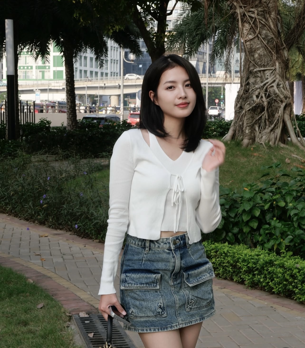 Nữ diễn viên mặc giản dị vẫn nhận lời khen "xinh nhất Việt Nam", còn được so với Lưu Diệc Phi- Ảnh 16.