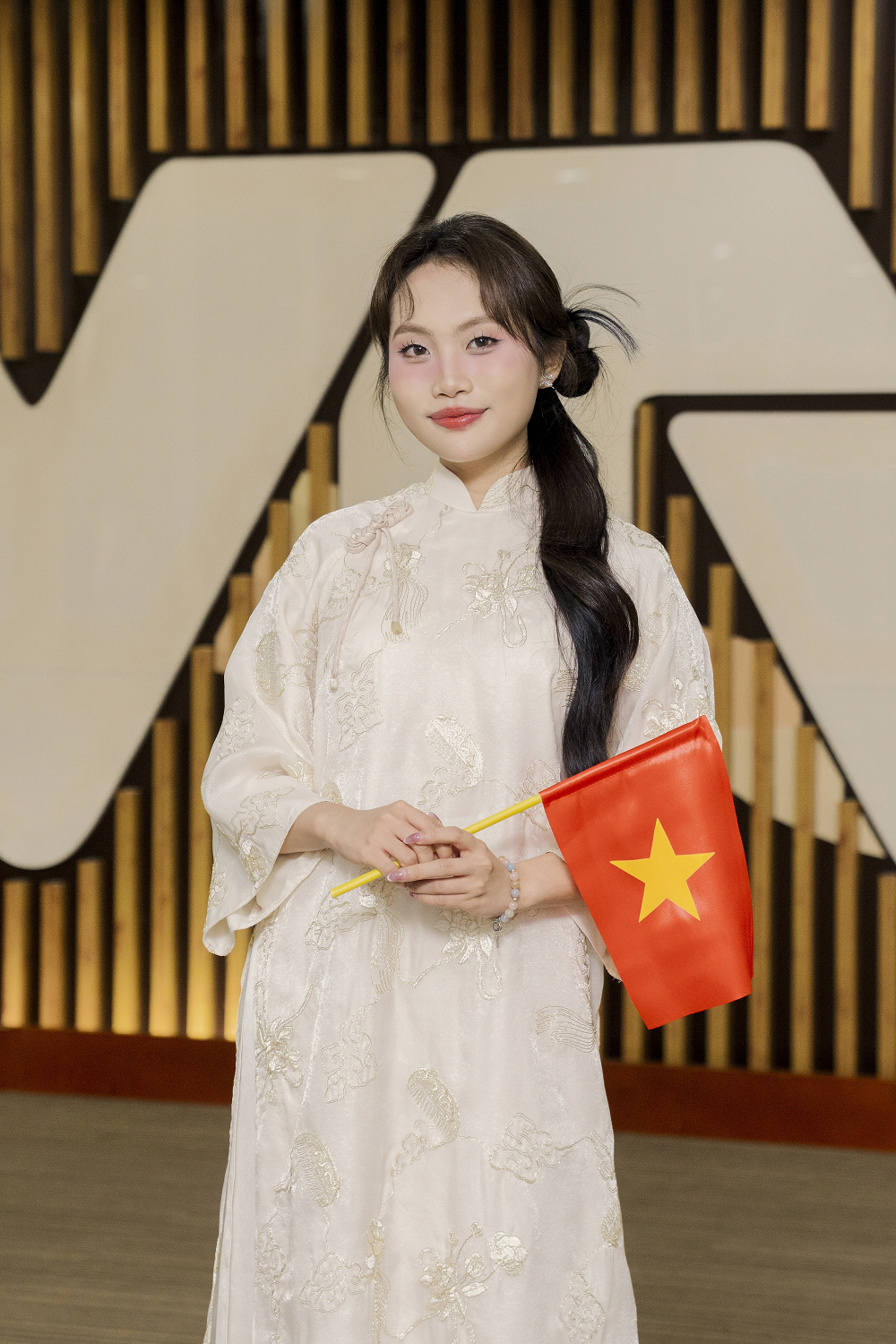 Nhan sắc ca sĩ 10 tuổi nổi tiếng, 22 tuổi được đề cử giải thưởng Gương mặt trẻ Việt Nam tiêu biểu- Ảnh 2. Nhan sắc ca sĩ 10 tuổi nổi tiếng, 22 tuổi được đề cử giải thưởng Gương mặt trẻ Việt Nam tiêu biểu- Ảnh 2.