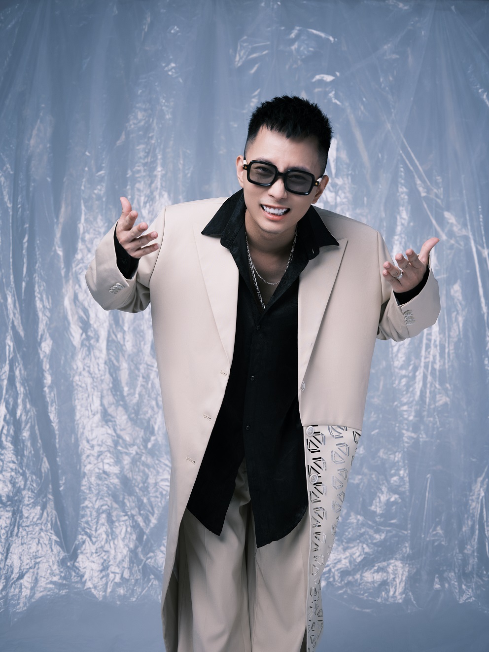 Một Anh Trai có biệt tài dùng “tiếng Việt premium”: Viết 1 đoạn rap mà như “dát vàng lỗ tai”, càng nghe càng cuốn- Ảnh 4.