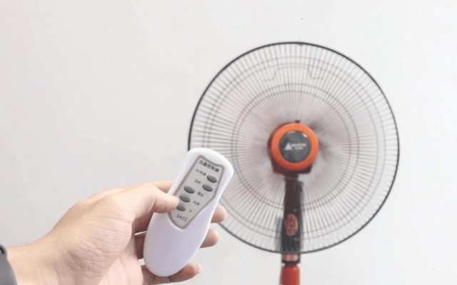 Bật quạt 15 phút quay ra cửa sổ: Thích hợp vào ngày không nắng gắt, tưởng vô ích nhưng thực tế ngược lại- Ảnh 4.