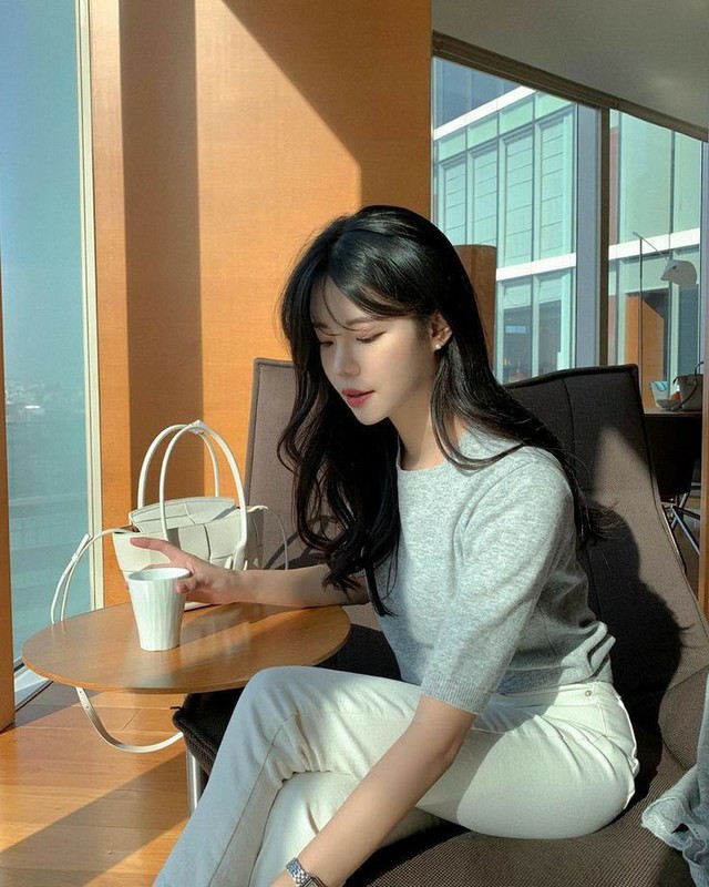 Giấc mơ &ldquo;kh&ocirc;ng cần l&ecirc;n c&ocirc;ng ty, chỉ cần laptop v&agrave; wifi kiếm bộn tiền&rdquo; vụn vỡ: Nhiều người đ&agrave;nh quay lại l&agrave;m nh&acirc;n vi&ecirc;n, bất chấp lương giảm th&ecirc; thảm- Ảnh 2.