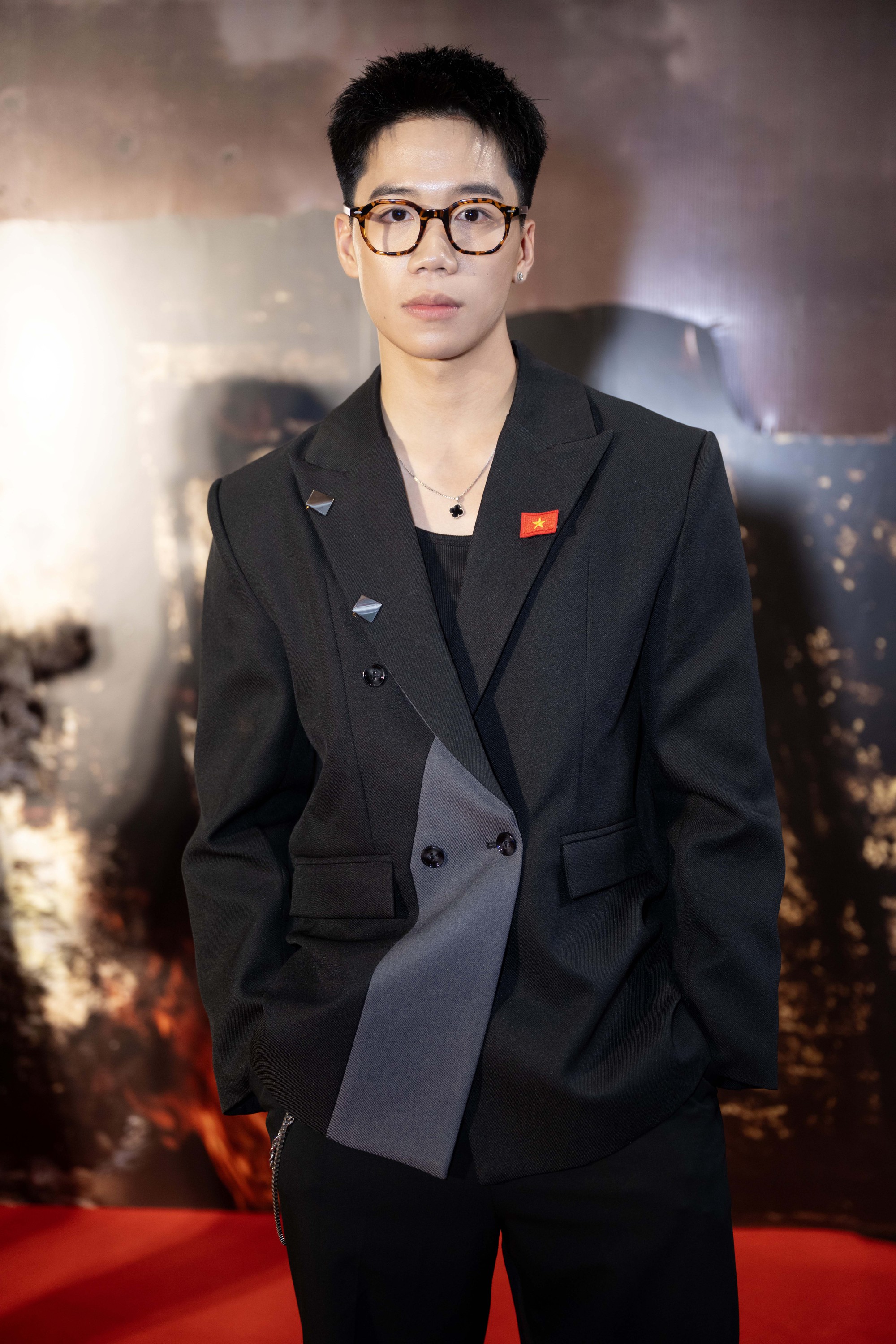 Thảm đỏ hot nhất hôm nay: Hòa Minzy “xinh sang slay” kịch trần, 1 mỹ nam đẹp phát sáng lấn lượt cả dàn sao- Ảnh 14.