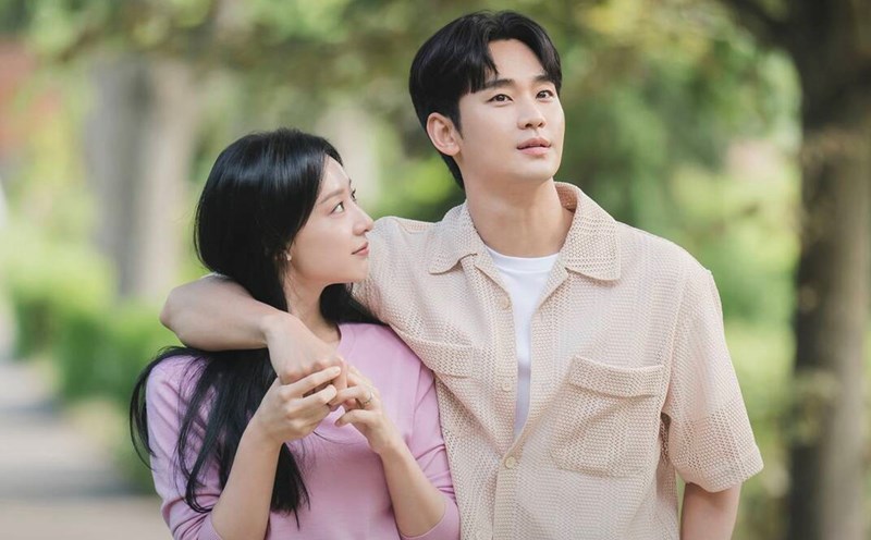 10 cặp đôi đẹp nhất Hàn Quốc: Son Ye Jin - Hyun Bin đội sổ, hạng 1 đố ai tìm ra góc chết- Ảnh 4.
