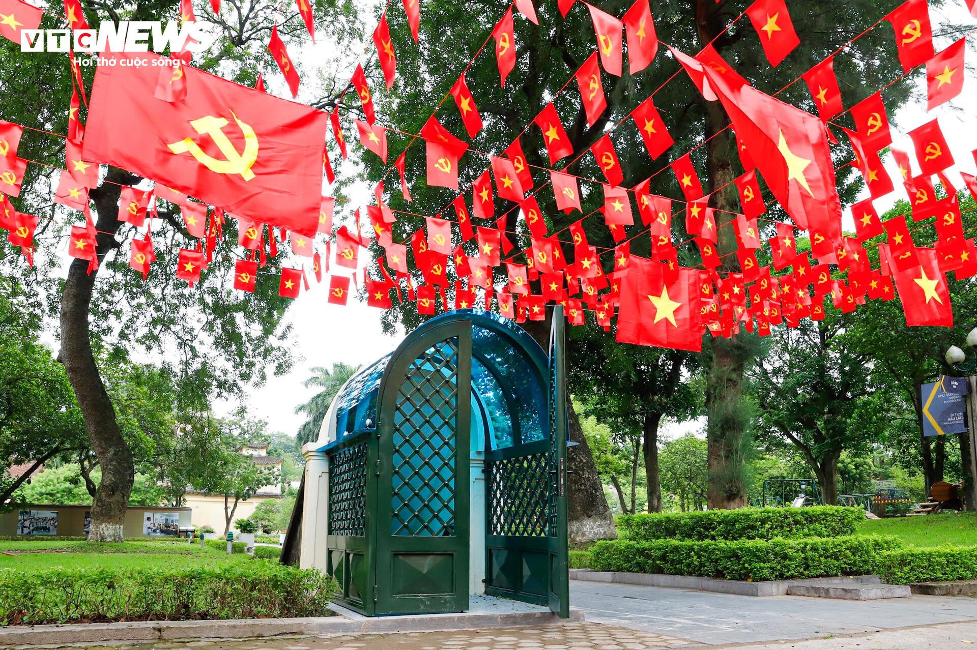 Căn hầm tuyệt mật ở Hà Nội lần đầu mở cửa đón khách tham quan- Ảnh 1.