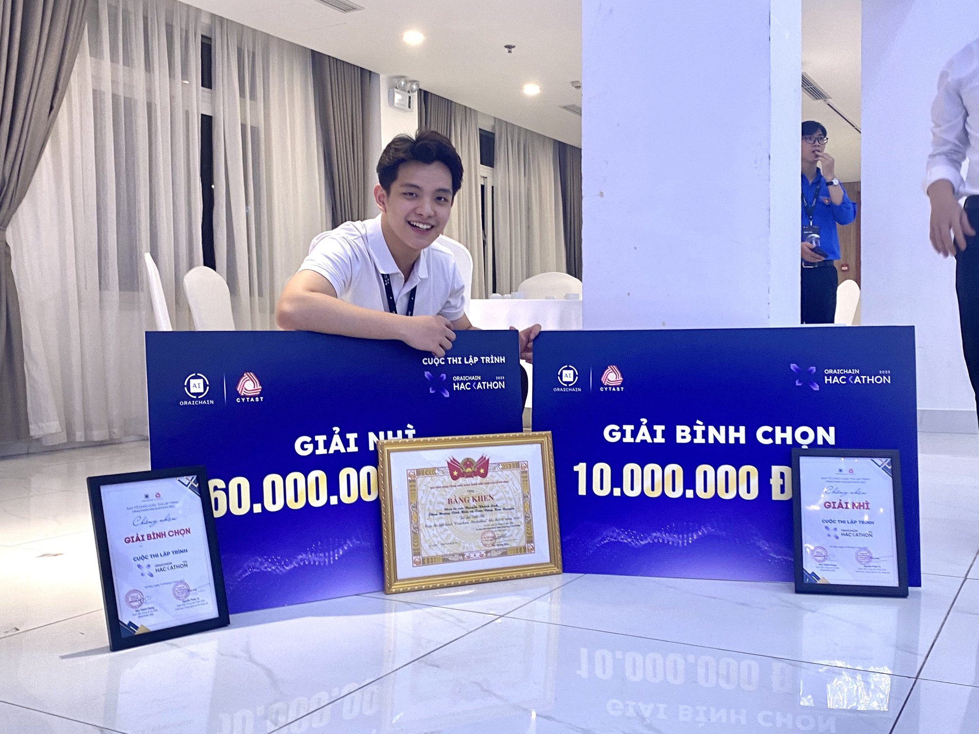 Chàng Á vương chọn Ngoại thương để... làm công nghệ, 4 năm sau giành Quán quân khởi nghiệp, tốt nghiệp loại xuất sắc- Ảnh 5.