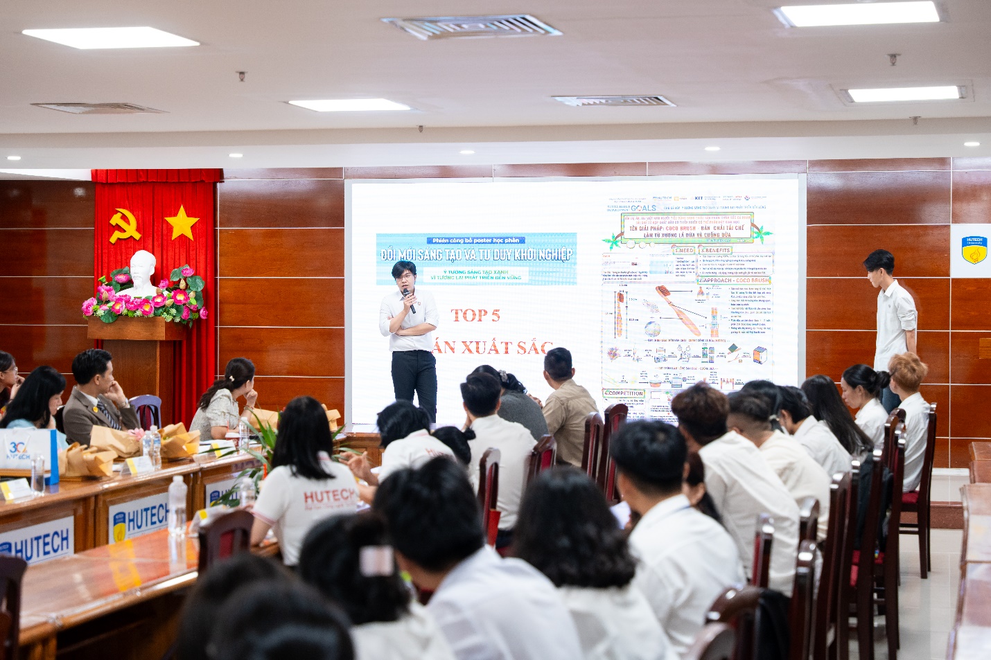 Sinh viên HUTECH “giải bài toán” thuyết trình trước đám đông bằng trải nghiệm đa dạng- Ảnh 2.