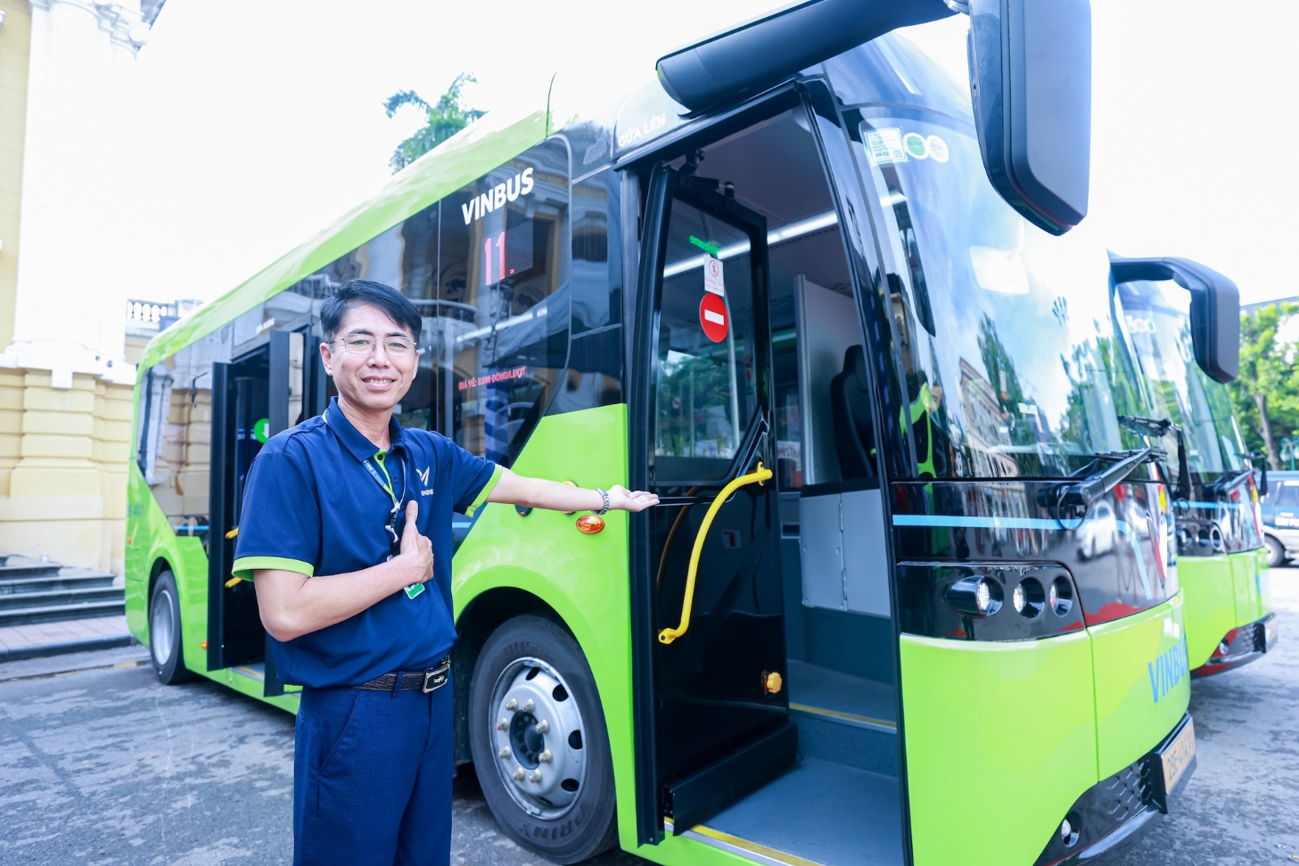 VinBus khai trương tuyến buýt điện E11 phục vụ miễn phí người dân Thủ đô- Ảnh 3.