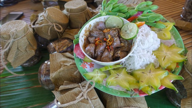 Những đặc sản Việt Nam nhìn 