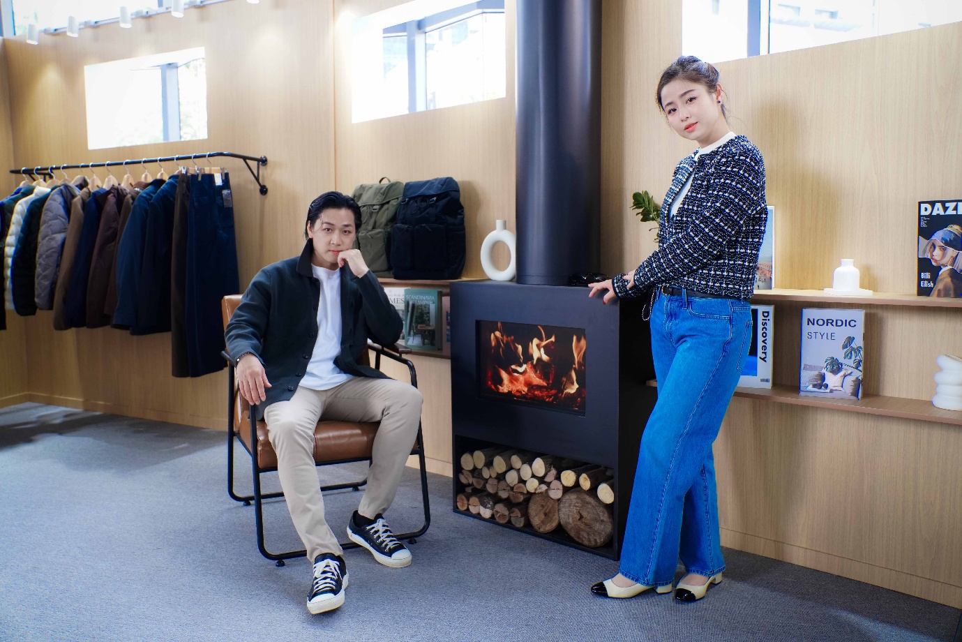 Những set đồ jeans và len kinh điển dự báo “chiếm sóng" đường phố mùa thu đông- Ảnh 8.