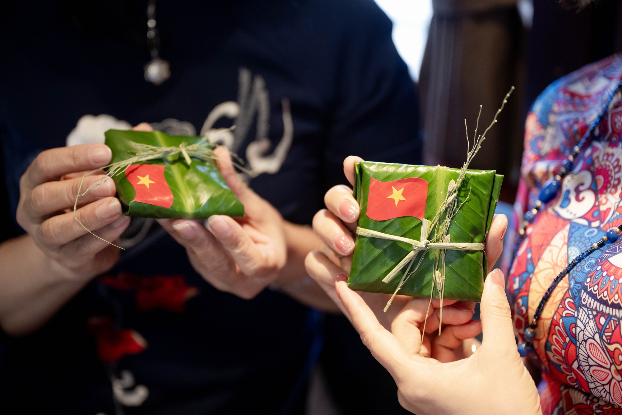 Chính thức ra mắt đoàn tàu 2 tầng "Hà Nội 5 cửa ô": Lần đầu tiên hành khách có thể vừa đi tàu vừa nghe hát xẩm!- Ảnh 15.