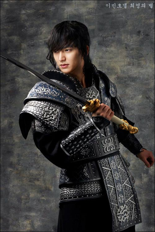 10 mỹ nam cổ trang đẹp nhất Hàn Quốc: Lee Min Ho cuối bảng, số 1 đẳng cấp khen chỉ có thừa- Ảnh 11.