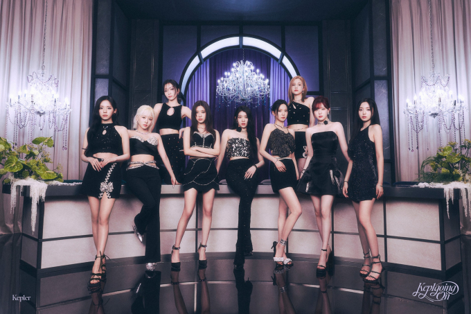 Thiên thần Kpop làm lu mờ Jang Wonyoung: Visual lẫn body đỉnh khỏi bàn nhưng bị gọi là center “giả mạo”- Ảnh 7.