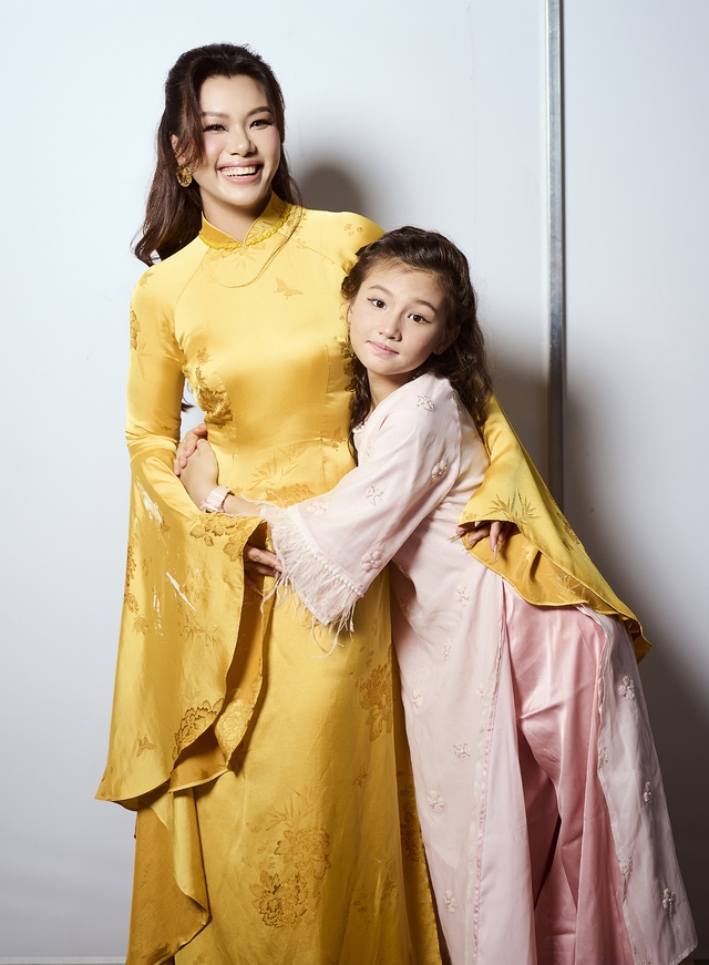 Ái nữ lai Tây 
