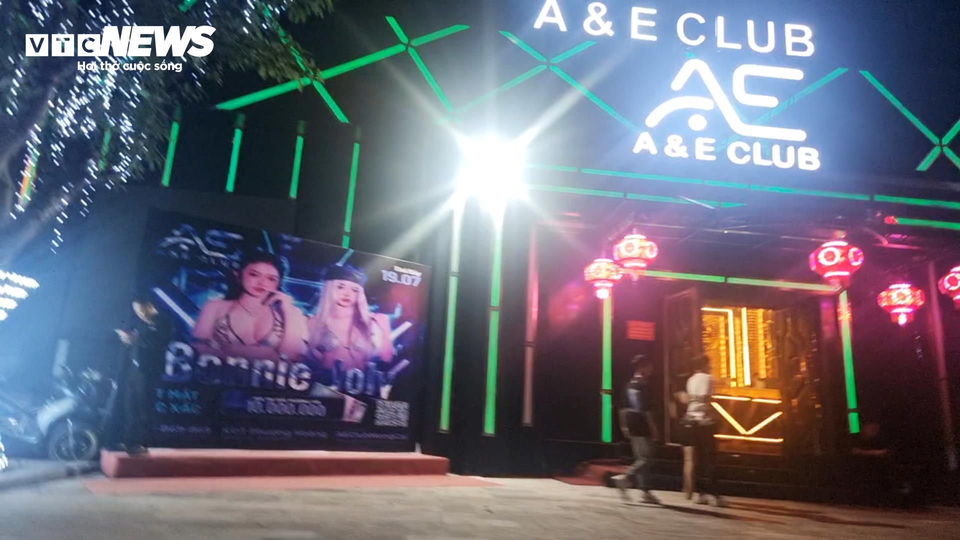 Nhan nhản bóng cười, shisha trong quán bar ở vùng biên Quảng Ninh- Ảnh 2.