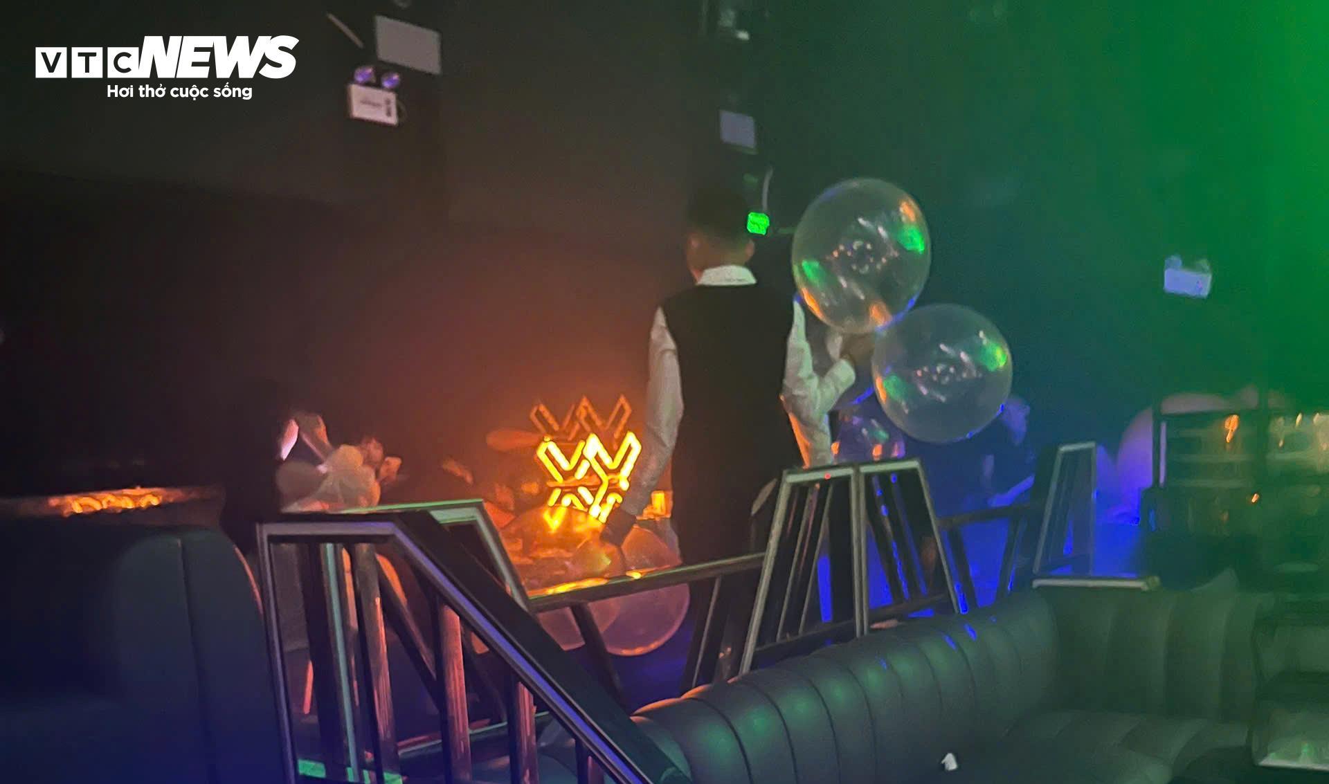 Nhan nhản bóng cười, shisha trong quán bar ở vùng biên Quảng Ninh- Ảnh 9.