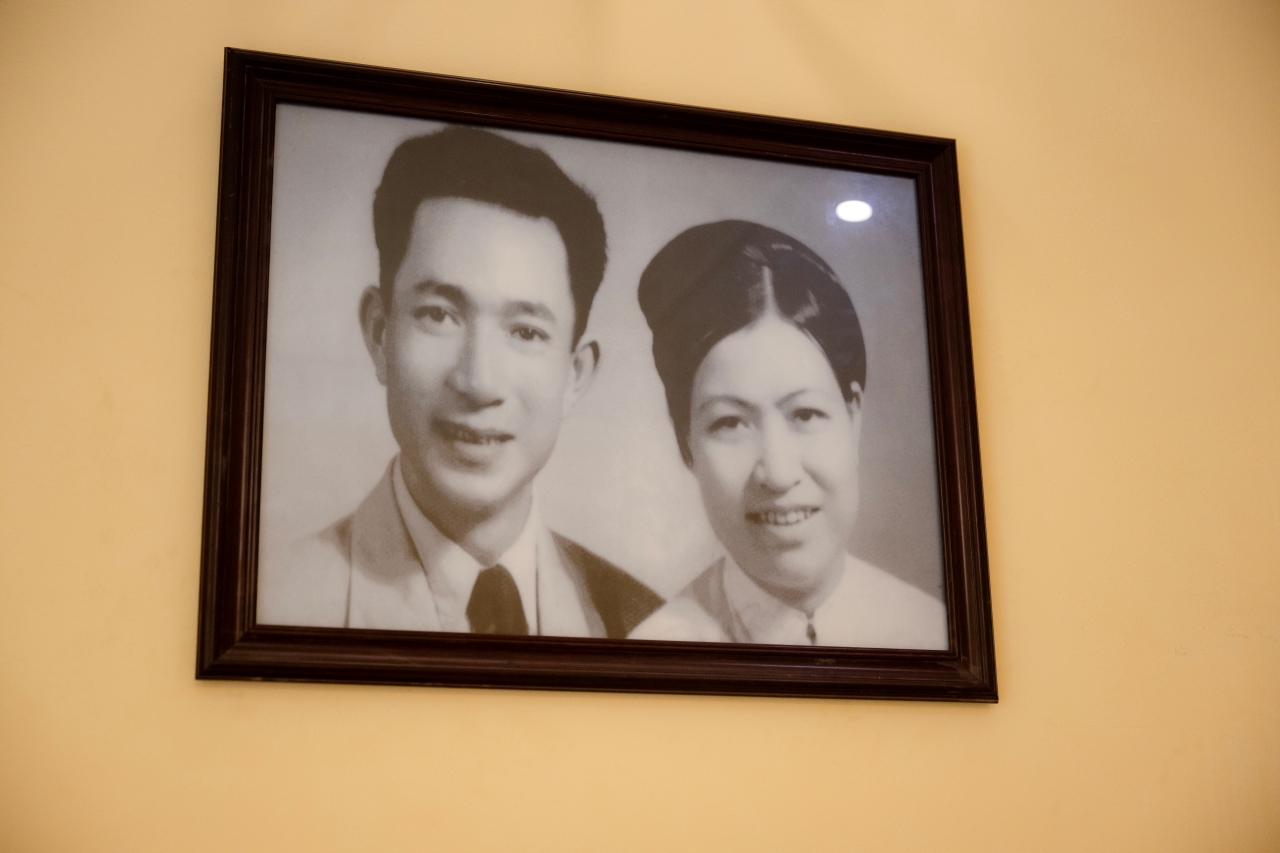 Khung cảnh bất ngờ bên trong ngôi nhà đặc biệt giữa lòng phố cổ Hà Nội sau 80 năm- Ảnh 6.