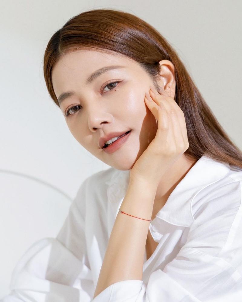 50 tuổi, người phụ này khiến nhiều người trầm trồ với 8 bí kíp giữ dáng và dưỡng da- Ảnh 1.