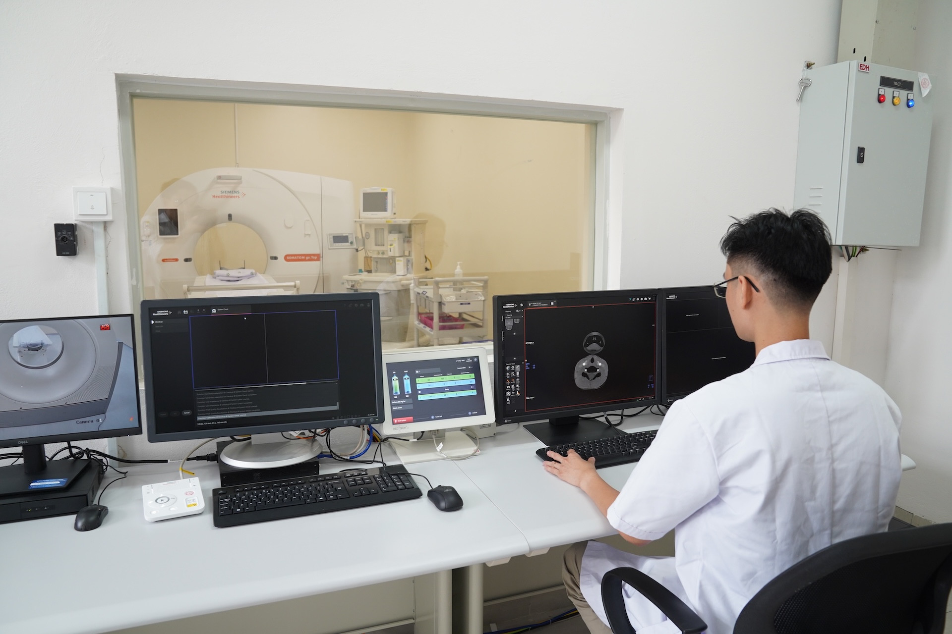 Nóng: Khánh thành 2 bệnh viện 1.800 tỷ đồng: Thêm 600 giường, đón 3.000 lượt khám mỗi ngày tại Hà Nội- Ảnh 4.