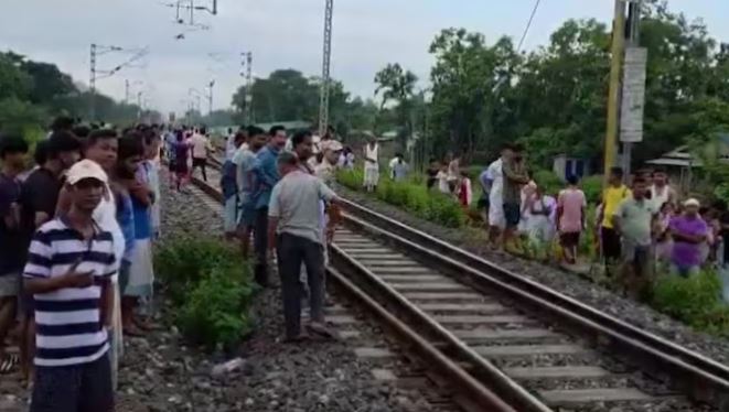 Đi dạo buổi sáng, 3 phụ nữ bị tàu hoả tông tử vong- Ảnh 1.