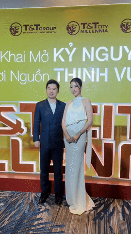 Đỗ Mỹ Linh diện đồ đơn giản vẫn xinh xuất sắc, 