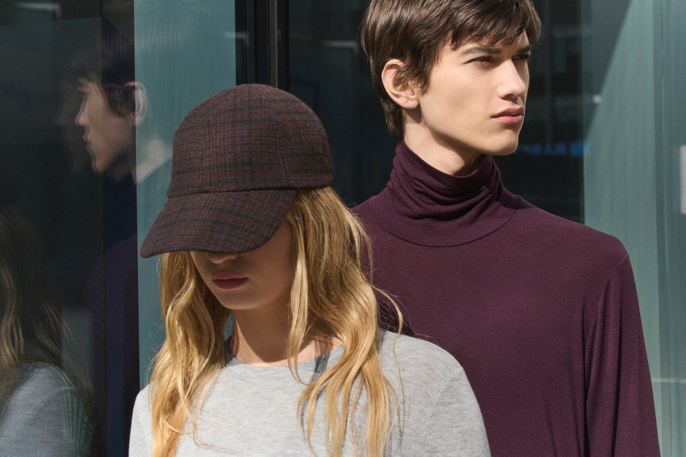 Outfit thu đông của hội sành mặc sẽ không thể thiếu bộ đôi iconic này từ UNIQLO- Ảnh 2.