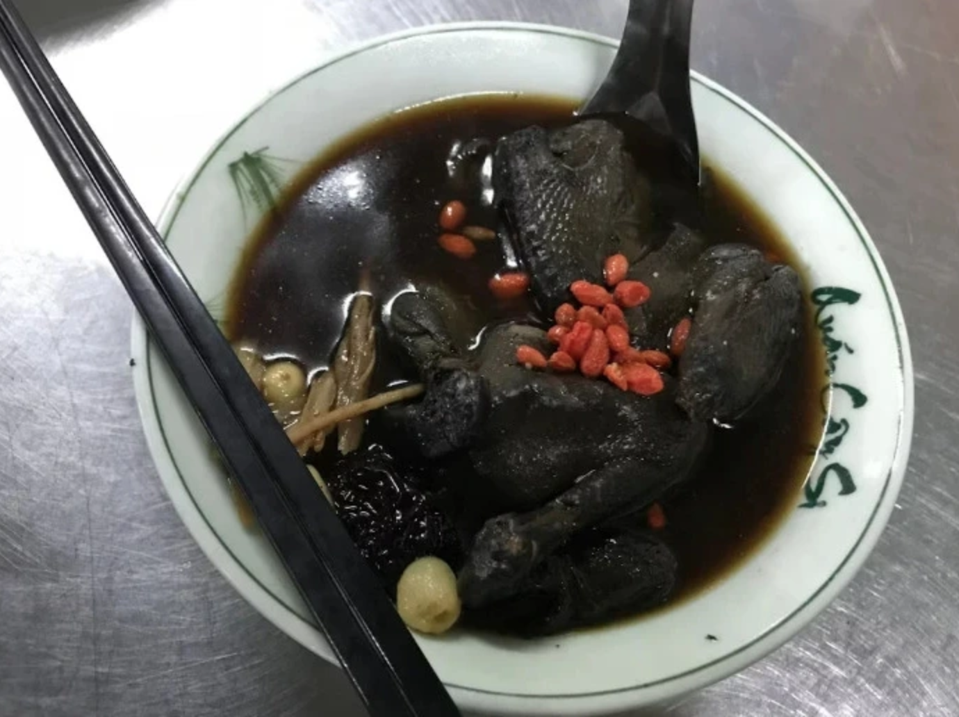Những món ăn 'không bình thường' ở Việt Nam được báo nước ngoài khuyên nên thử- Ảnh 2.