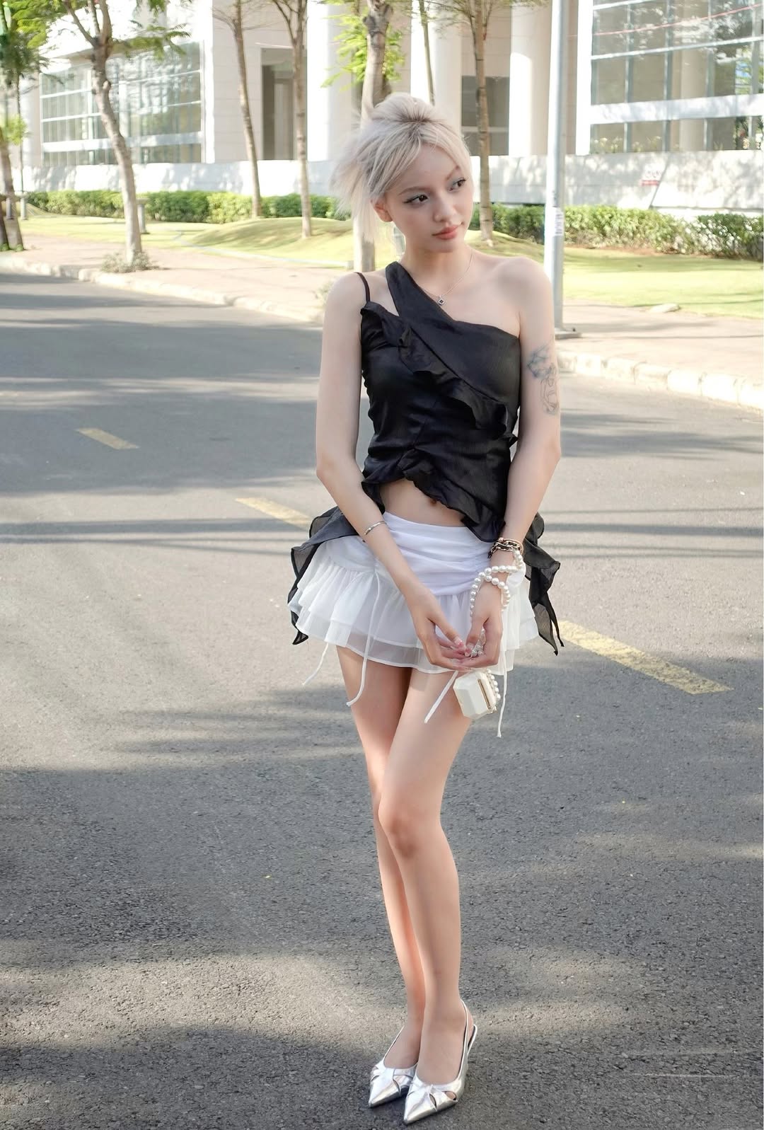 Mặc kệ khách hàng kêu than, nhiều local brand Việt vẫn tham làm đồ bé xíu, mặc là hở!- Ảnh 27.