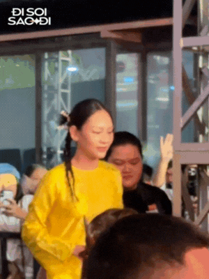 Camera thường bắt cận dàn sao: Lệ Quyên có hành động đặc biệt với 1 Em Xinh, nhóc tỳ 9 tuổi giật spotlight!- Ảnh 5.