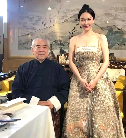 4 cuộc hôn nhân của Phạm Tăng: Từng kết hôn với vợ bạn thân, bóng hồng kém 50 tuổi hiện tại nắm giữ nhiều bí mật- Ảnh 5.