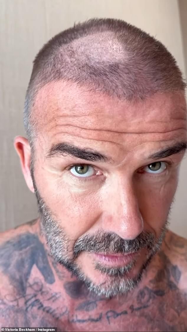 David Beckham và 2 con trai ăn uống vui vẻ, cậu cả Brooklyn buồn thiu khi 