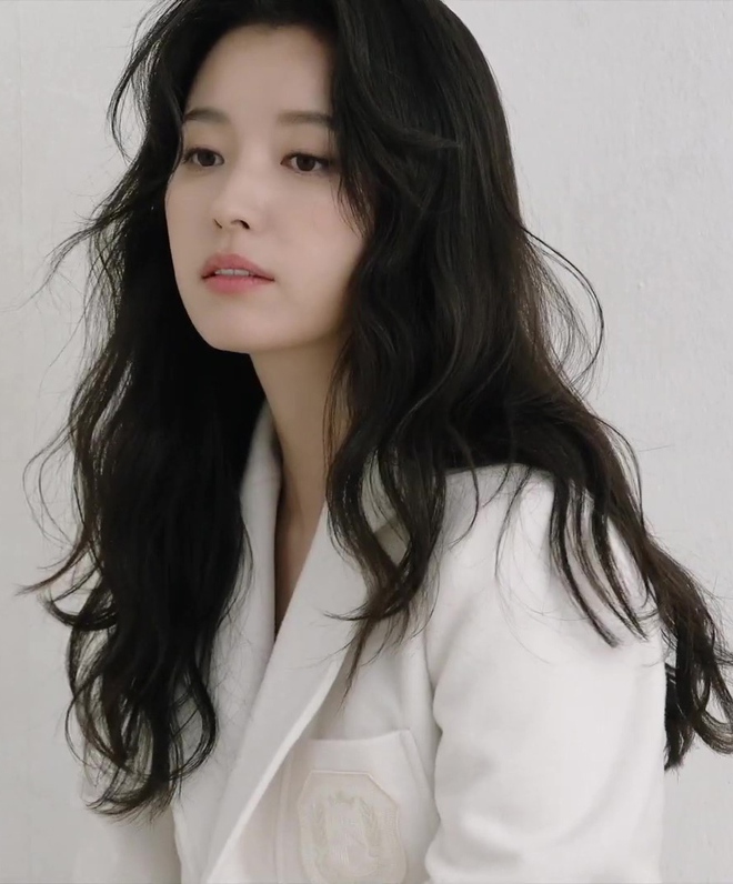 Lộ diện "tình đầu quốc dân" thế hệ mới, nét giống cả Suzy và Han Hyo Joo- Ảnh 5.