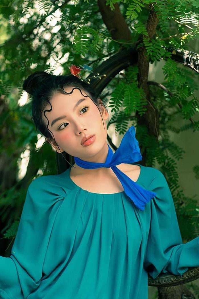 Em gái Hoa hậu Ý Nhi trổ mã xinh đẹp khiến ai nấy đều ngỡ ngàng- Ảnh 7.