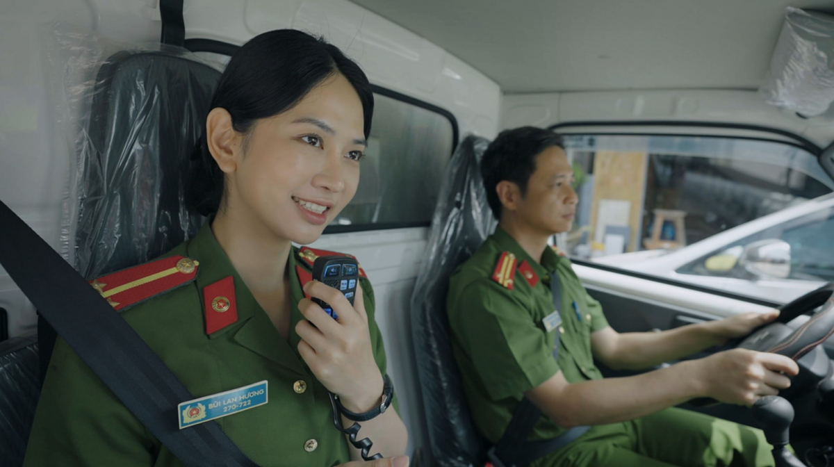 Vbiz hiếm ai cứ xuất hiện là bị đòi cắt sóng như cô gái này, năng lực chạm đáy thì xinh mấy cũng không mê nổi- Ảnh 4.