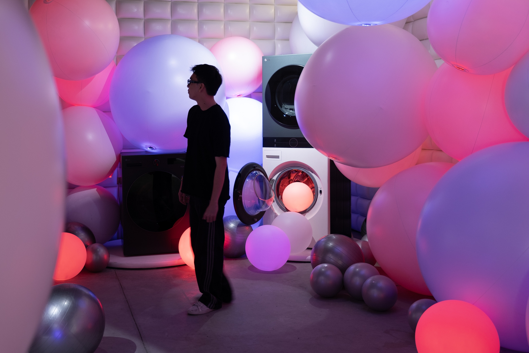 Mục sở thị triển lãm The Art-ffection by LG: "Chạm mở - Thấu cảm - Lan tỏa"- Ảnh 4.