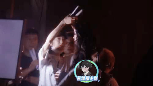 "Tóm gọn" siêu mẫu Victoria's Secret tàn tạ, "chiến tranh lạnh" với thiếu gia sòng bạc Macau giữa drama cắm sừng- Ảnh 2.