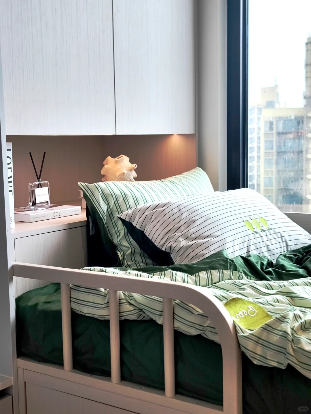 Ngôi nhà 12m² có đủ 2 phòng ngủ, 2 phòng khách và cả ban công - sống nhỏ mà không hề thiếu thốn- Ảnh 6.