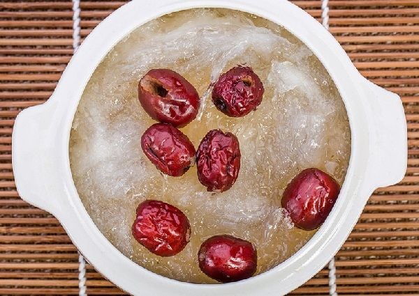 Cứ đến kỳ kinh nguyệt, tôi lại chọn ăn 1 loại quả: Là "ngân hàng máu tự nhiên", vừa bổ sung máu vừa thải độc giúp da mịn sáng- Ảnh 4. Cứ đến kỳ kinh nguyệt, tôi lại chọn ăn 1 loại quả: Là "ngân hàng máu tự nhiên", vừa bổ sung máu vừa thải độc giúp da mịn sáng- Ảnh 4.