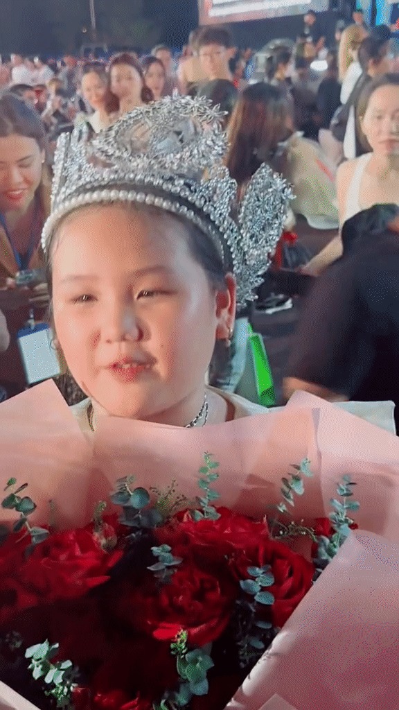 Em gái Hoa hậu Ý Nhi trổ mã xinh đẹp khiến ai nấy đều ngỡ ngàng- Ảnh 5.