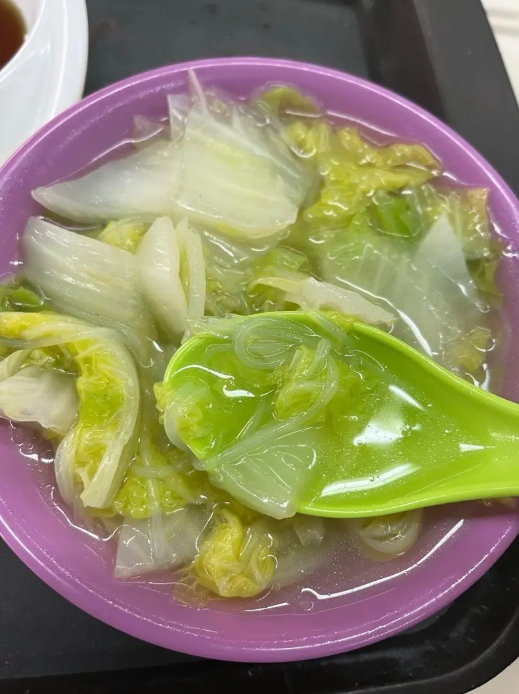 100 triệu người bàn tán về bát canh có giá 3.000 đồng của trường ĐH top đầu: Nhờ nó, tôi biết cách viết lại vạch xuất phát của mình!- Ảnh 1.