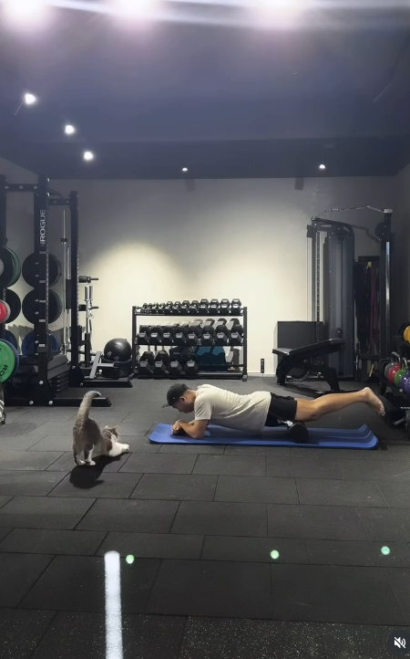 Touliver lộ diện khác lạ giữa loạt tin đồn hôn nhân rạn nứt với Tóc Tiên- Ảnh 2.