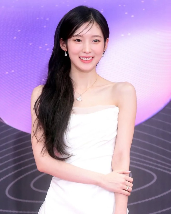 Lộ diện "tình đầu quốc dân" thế hệ mới, nét giống cả Suzy và Han Hyo Joo- Ảnh 14.